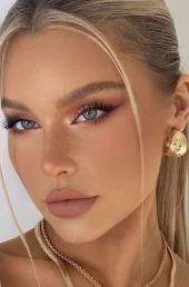 Проститутка LILYA